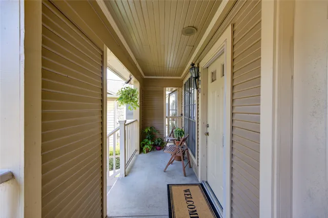 $94,900 | 1311 Antoine Drive, Unit 200, Houston, TX 77055