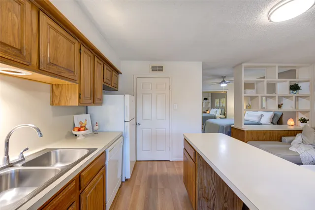 $94,900 | 1311 Antoine Drive, Unit 200, Houston, TX 77055