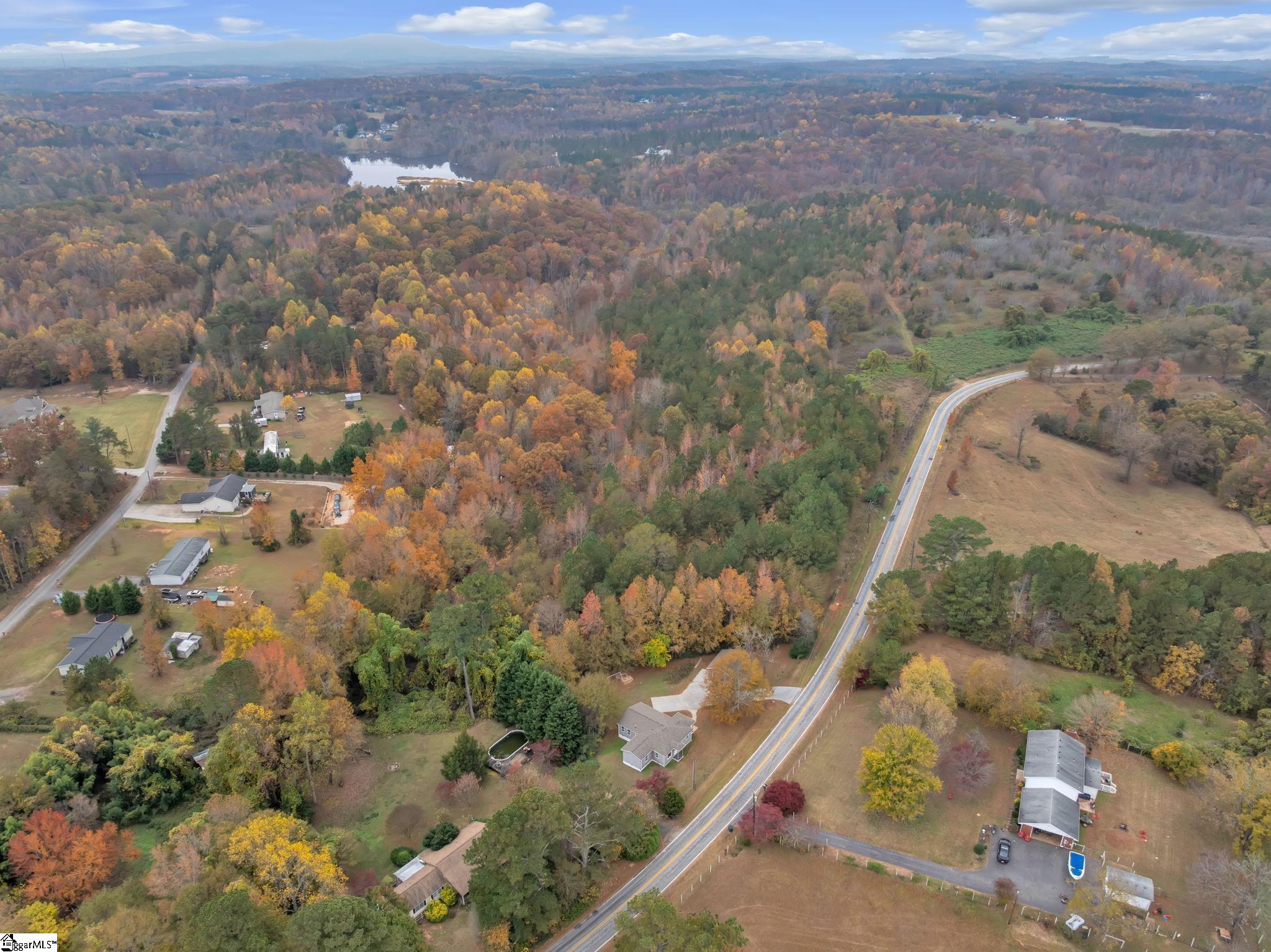 2505 East Tyger Bridge Road Greer, SC 29651 - Photo 31 of 34 Gallery Image 31