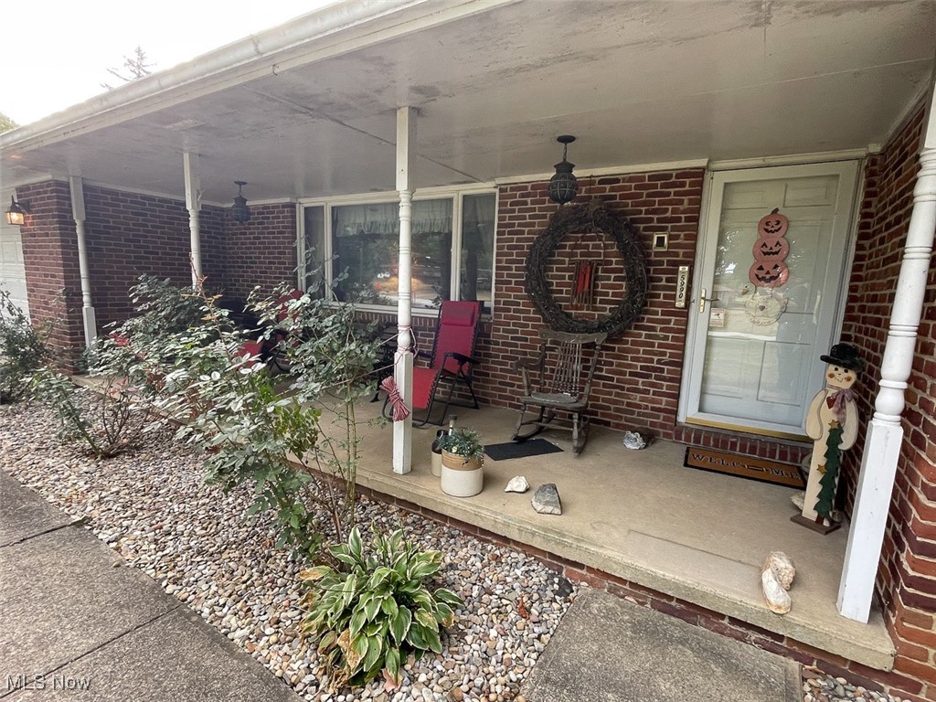 5990 Meese Road Northeast Louisville, OH 44641 - Photo 4 of 16
