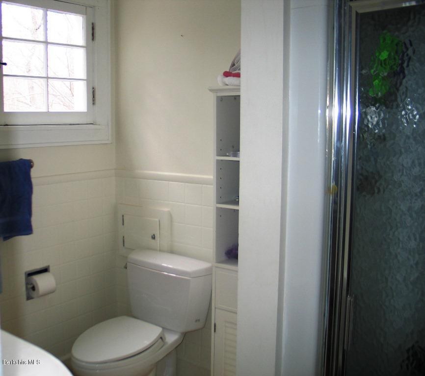 61 Ide Road Williamstown, MA 01267 - Photo 16 of 22 2nd floor bath