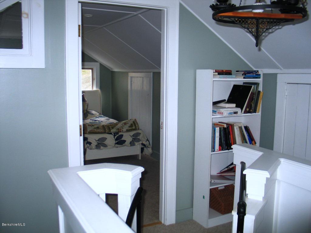 61 Ide Road Williamstown, MA 01267 - Photo 18 of 22 Third floor