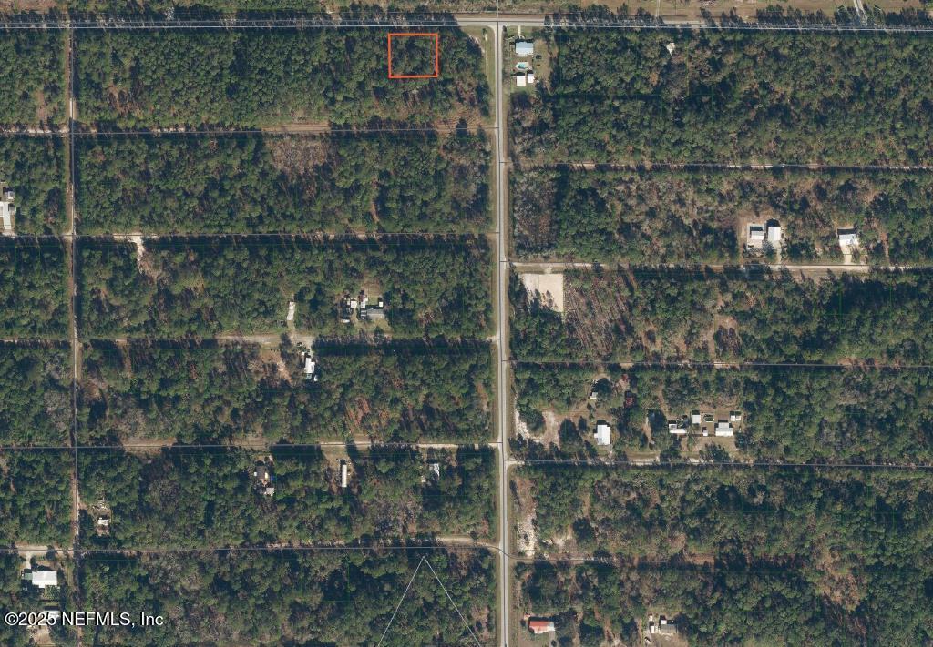 263 Georgetown Denver Road Georgetown, FL 32139 - Photo 3 of 4 a bathroom with a shower