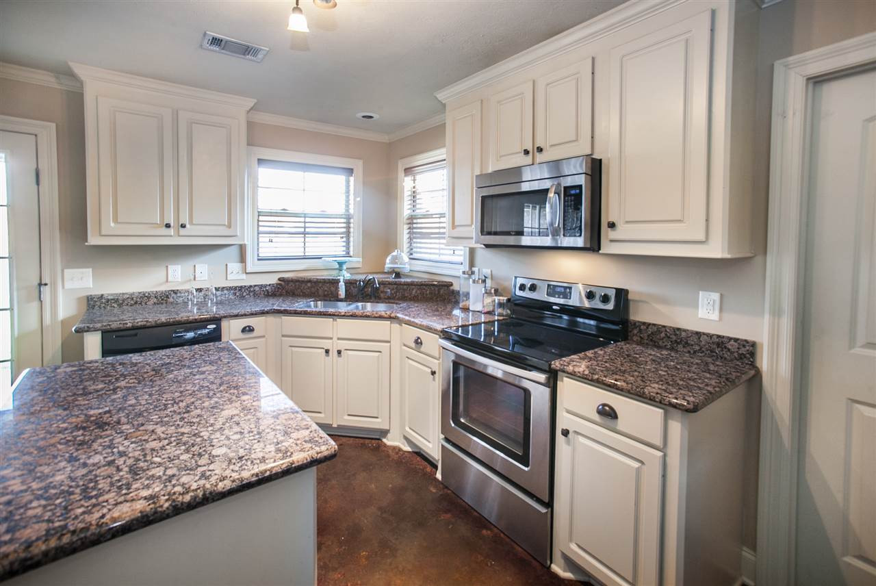 112 Stapleton Drive Canton, MS 39046 - Photo 12 of 32 Photo 12