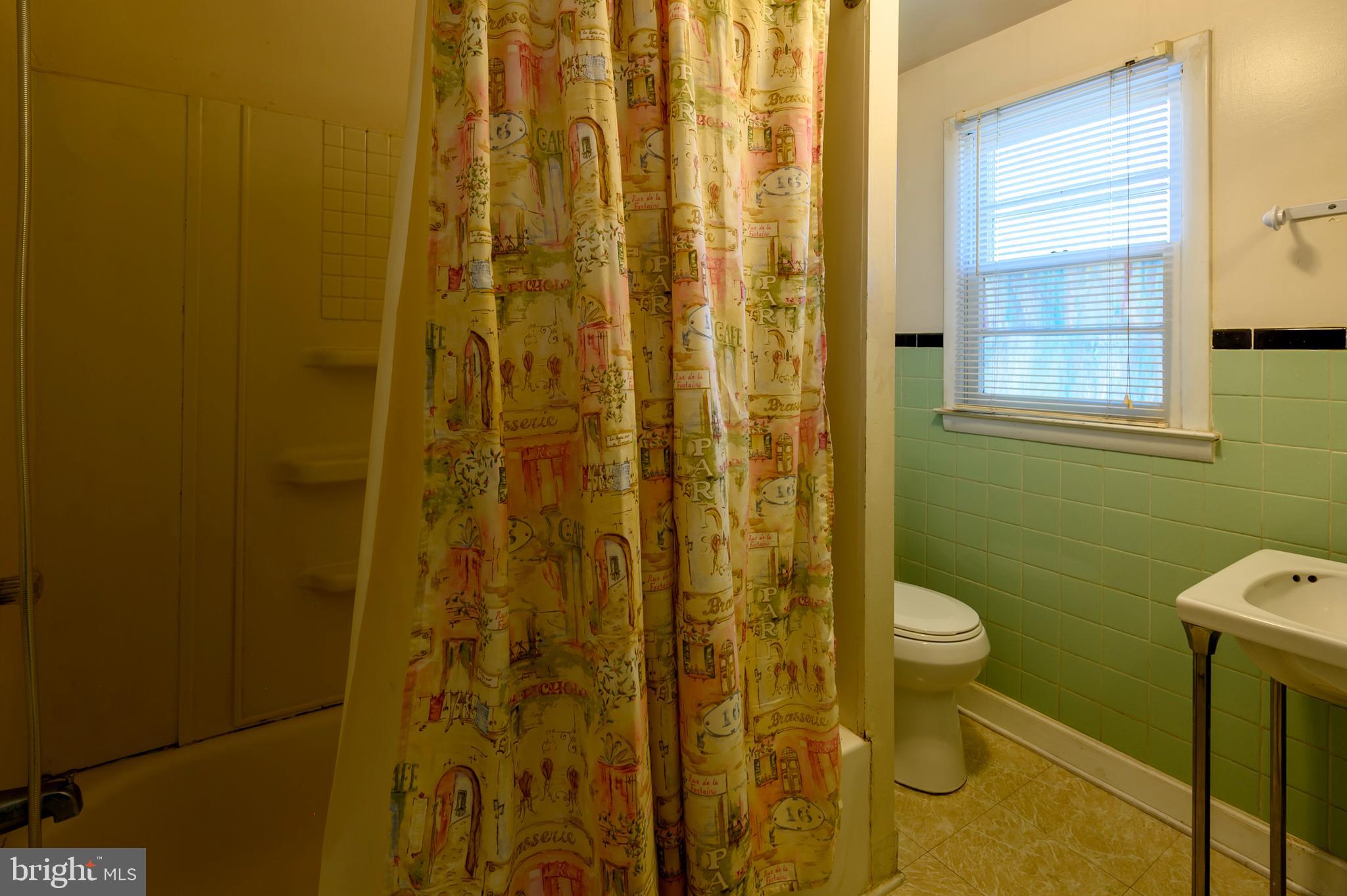 9899 Guilford Road Jessup, MD 20794 - Photo 14 of 31 Bathroom