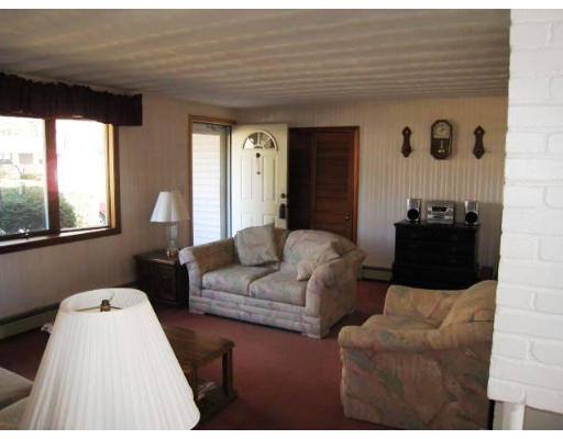 7 Moran Road Framingham, MA 01701 - Photo 8 of 21 Gallery Image 8