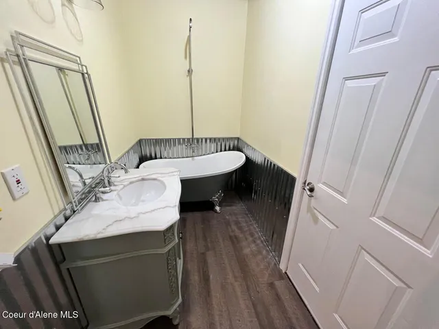 $420,000 | 571 Johns Crk Road, St. Maries, ID 83861