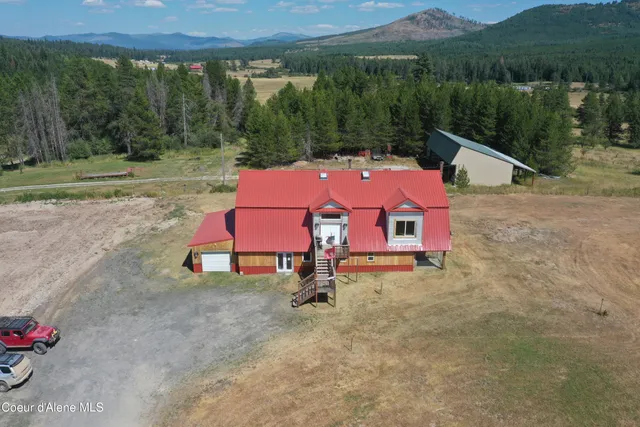 $420,000 | 571 Johns Crk Road, St. Maries, ID 83861