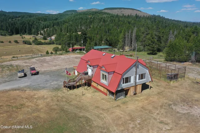 $420,000 | 571 Johns Crk Road, St. Maries, ID 83861