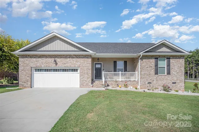 $419,500 | 104 Postell Drive, Statesville, NC 28625