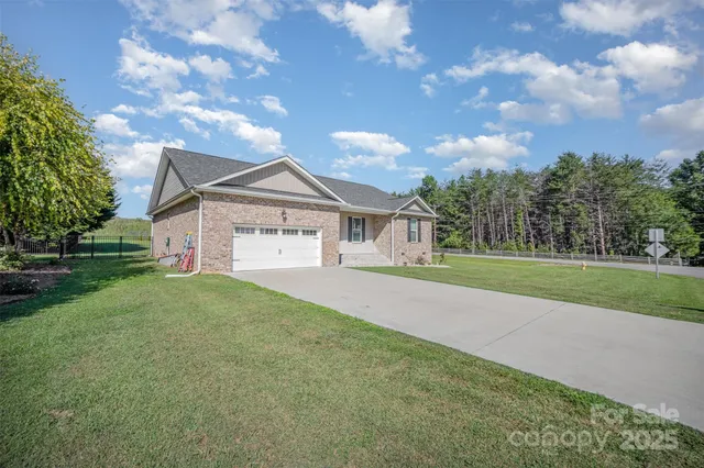 $419,500 | 104 Postell Drive, Statesville, NC 28625