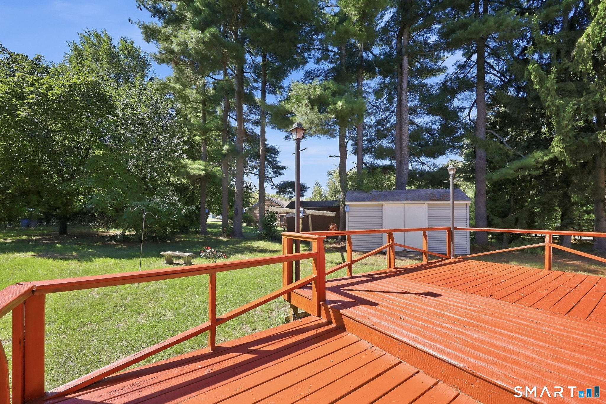 33 Spring Garden Road Enfield, CT 06082 - Photo 8 of 34 Gallery Image 8
