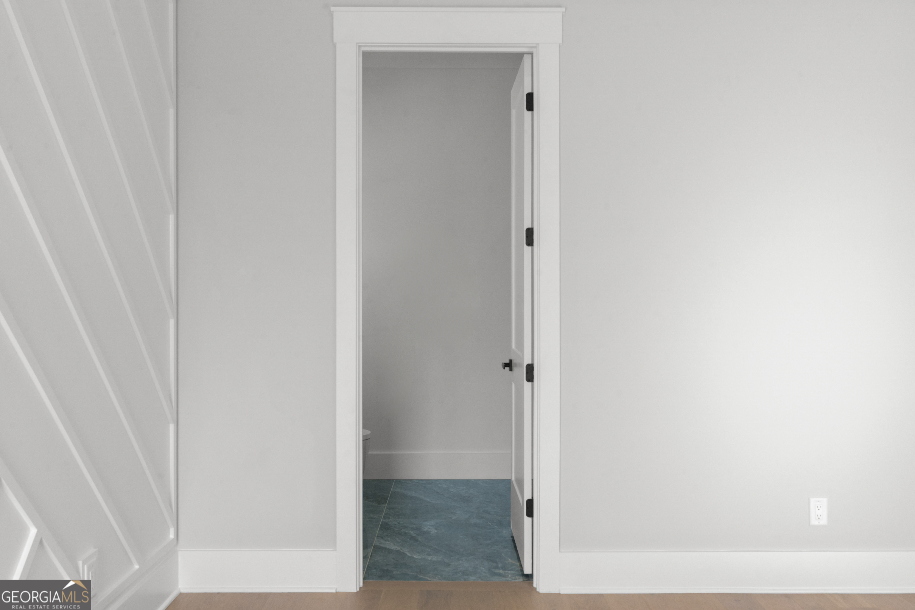 407 Thunder Road Buford, GA 30518 - Photo 102 of 133