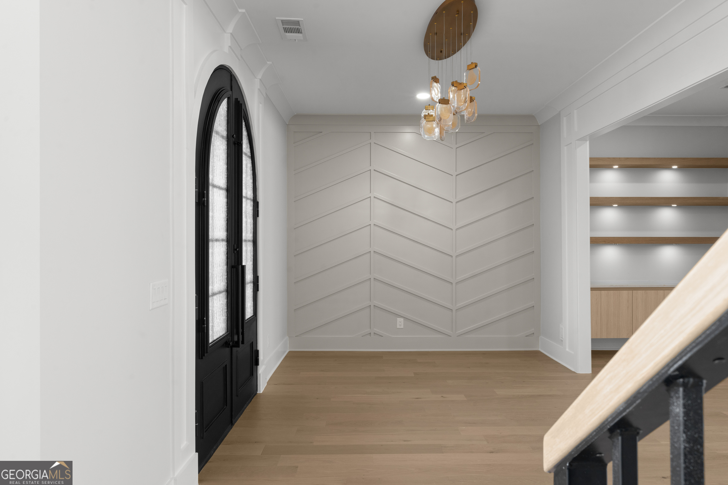 407 Thunder Road Buford, GA 30518 - Photo 12 of 133