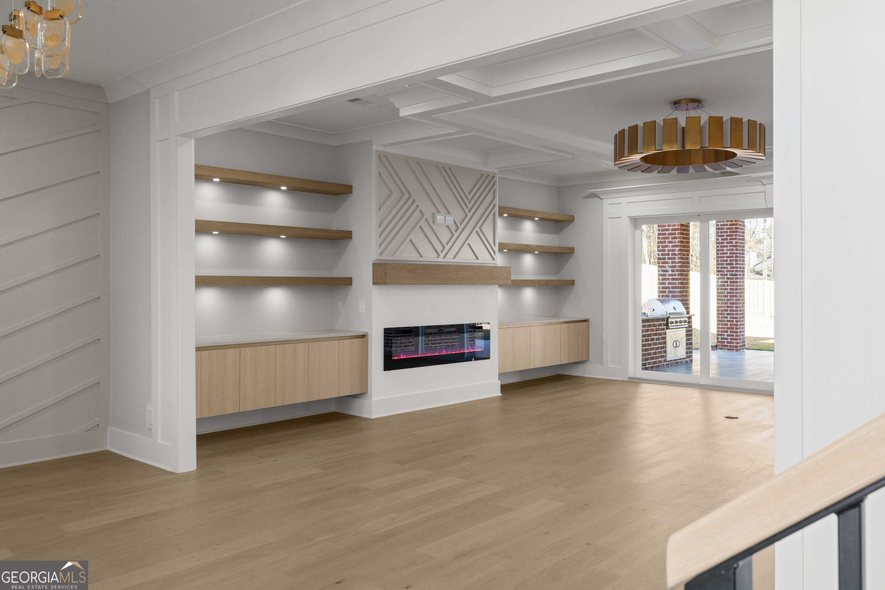 407 Thunder Road Buford, GA 30518 - Photo 25 of 133