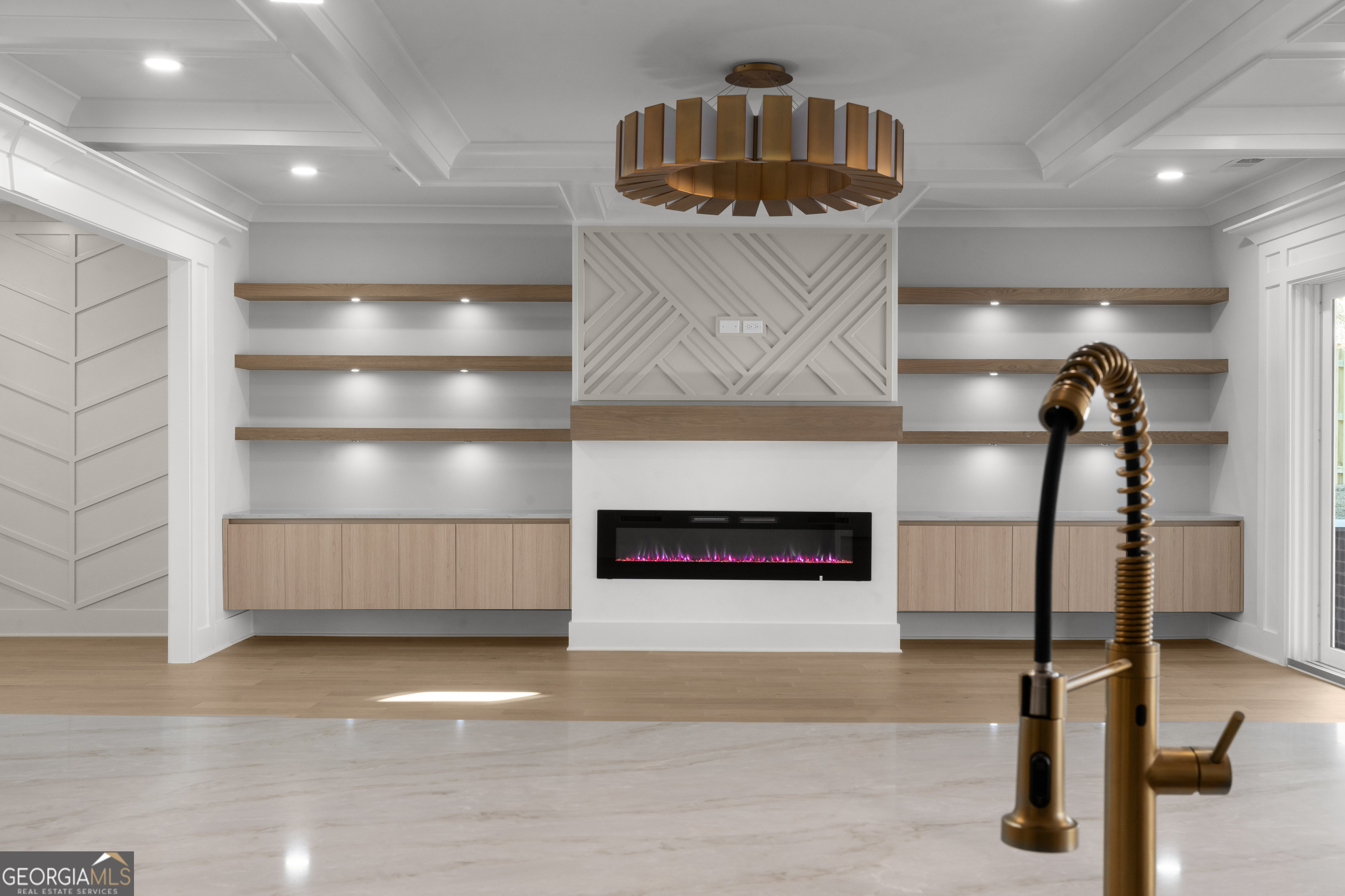 407 Thunder Road Buford, GA 30518 - Photo 26 of 133