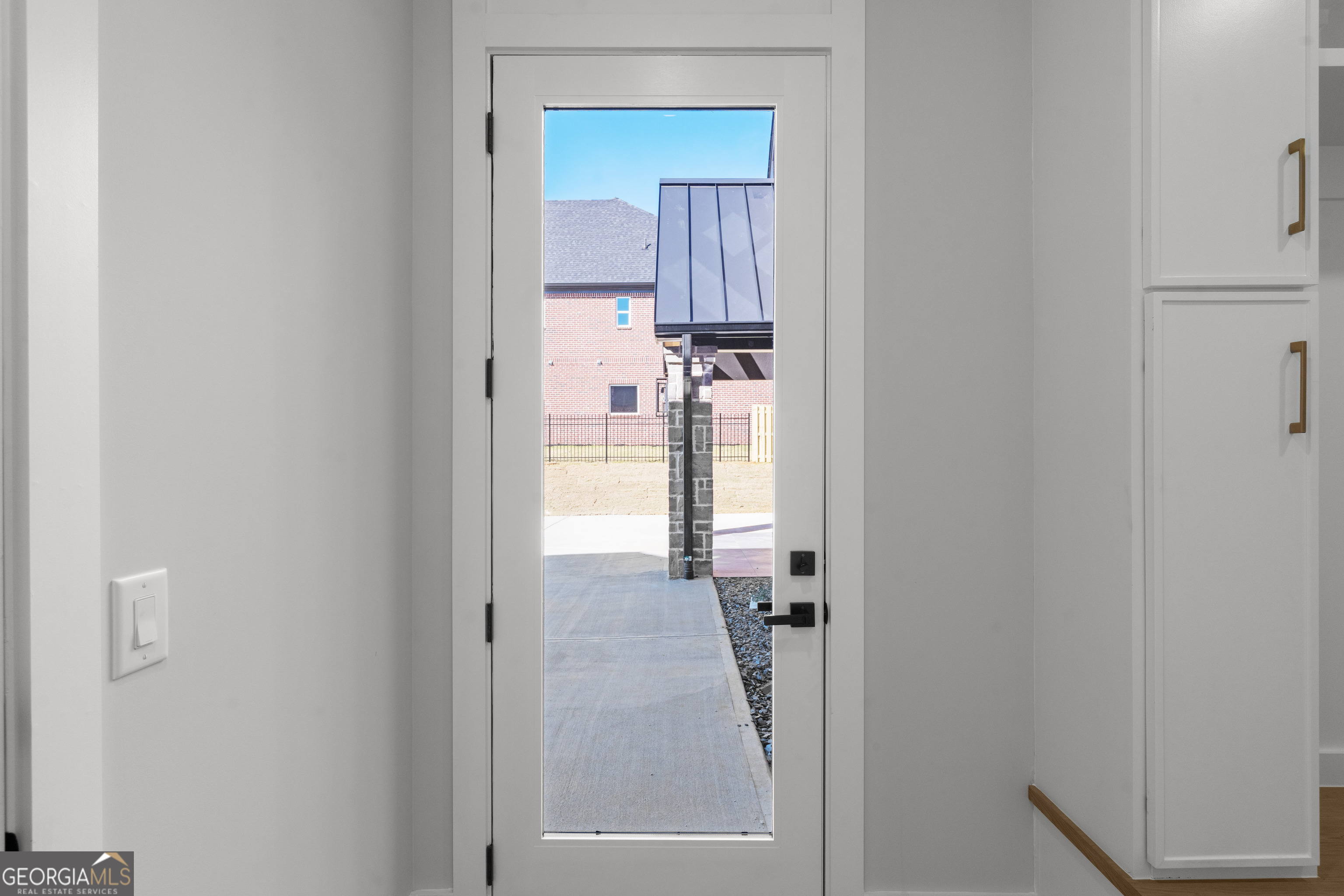 407 Thunder Road Buford, GA 30518 - Photo 48 of 133