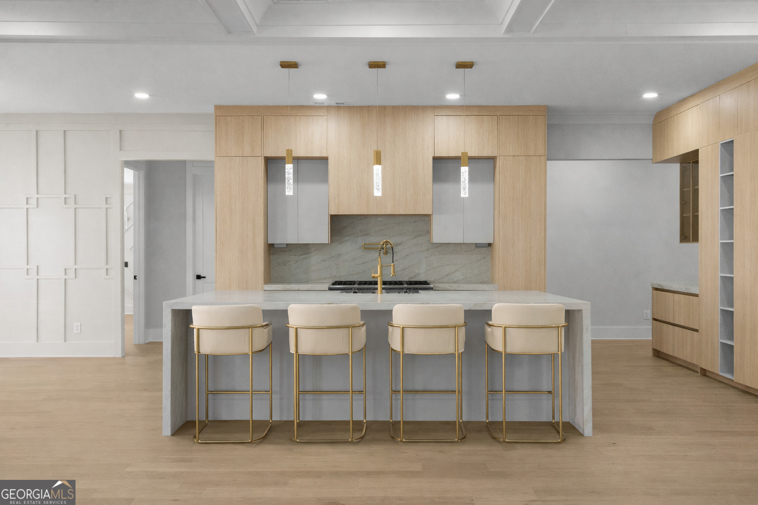 407 Thunder Road Buford, GA 30518 - Photo 5 of 133 a large kitchen with a table and chairs