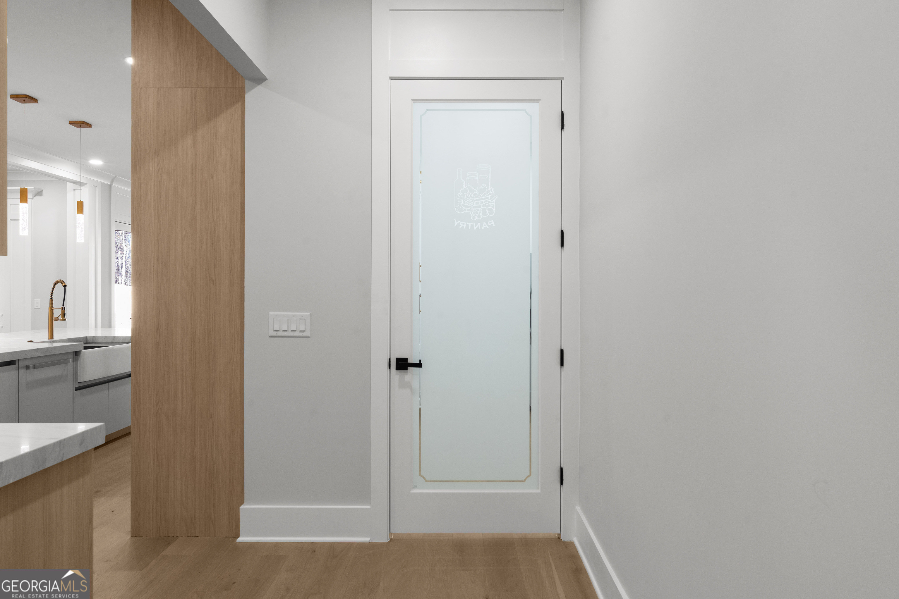 407 Thunder Road Buford, GA 30518 - Photo 52 of 133 a view of bathroom with shower