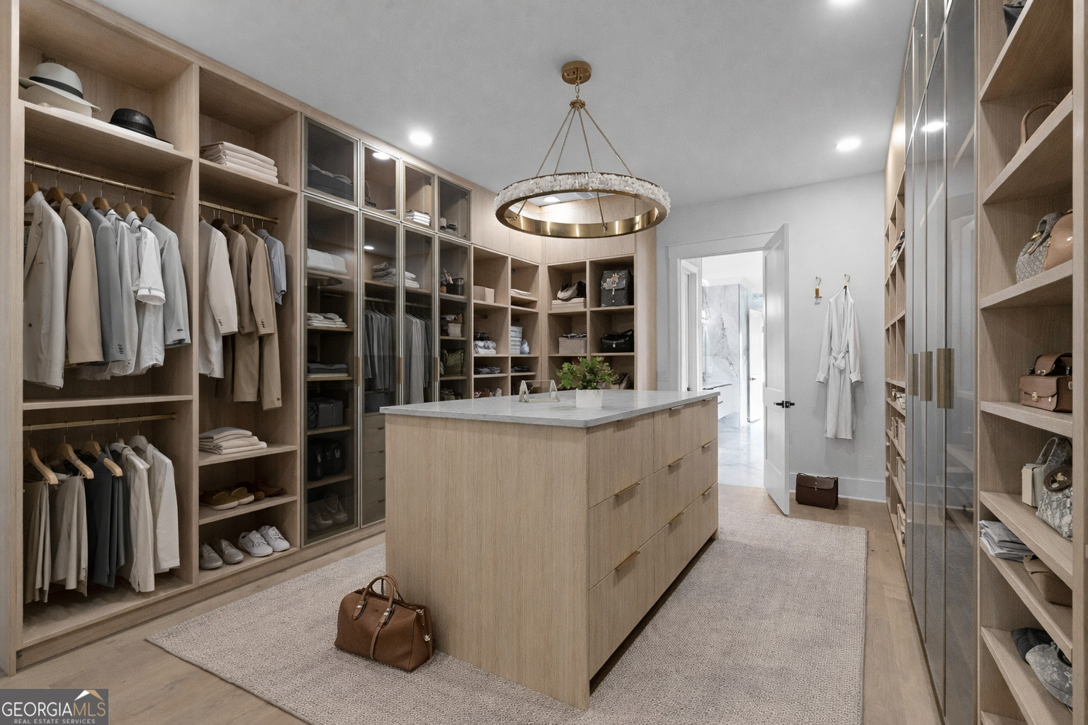 407 Thunder Road Buford, GA 30518 - Photo 9 of 133