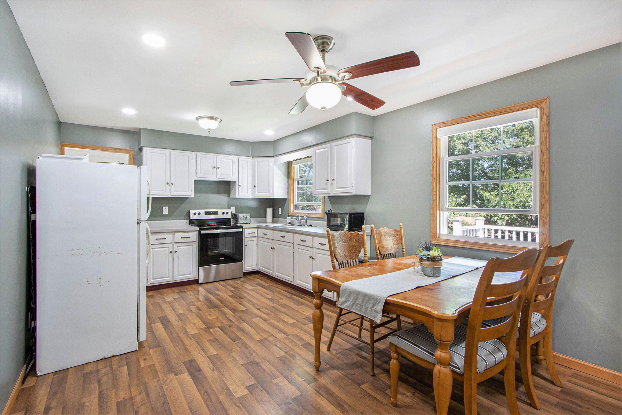 22680 R-Drive North Marshall, MI 49068 - Photo 8 of 21 2