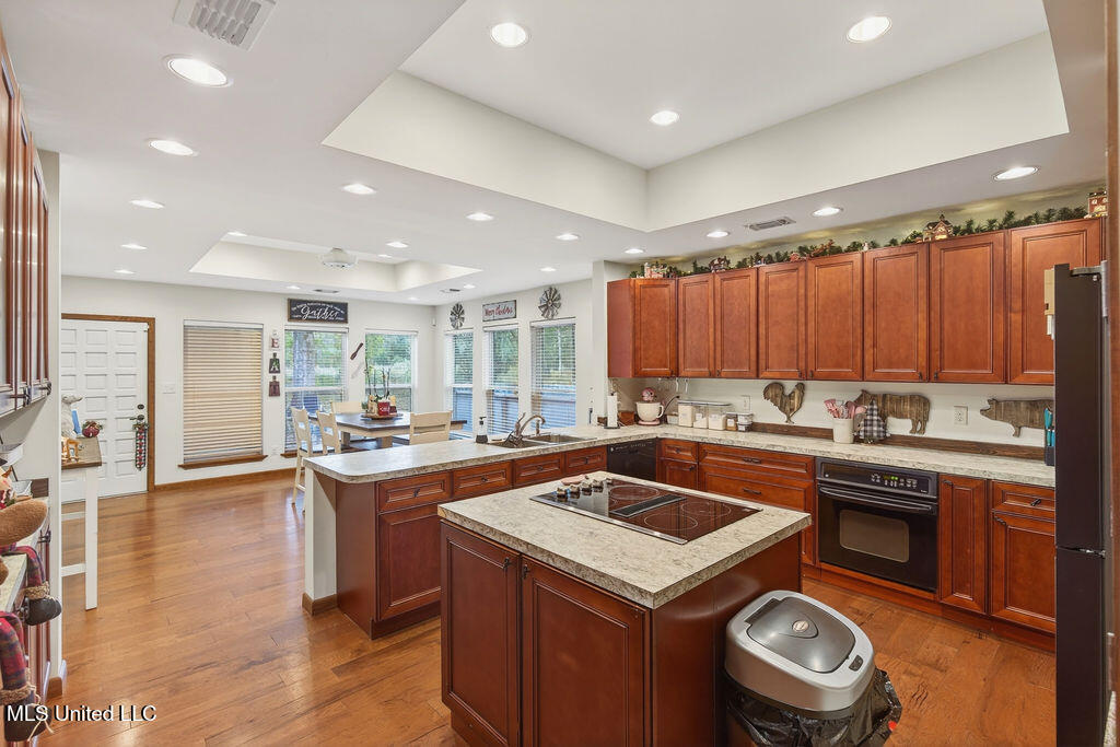 16214 Shaw Road Gulfport, MS 39503 - Photo 10 of 70 16214ShawRd-25