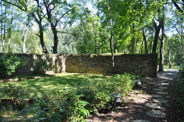 $1,395,000 | 20 Dryden Road, Bernardsville, NJ 07924