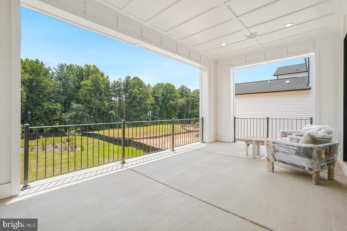 12321 Potomac Hunt Road North Potomac, MD 20878 - Photo 11 of 64