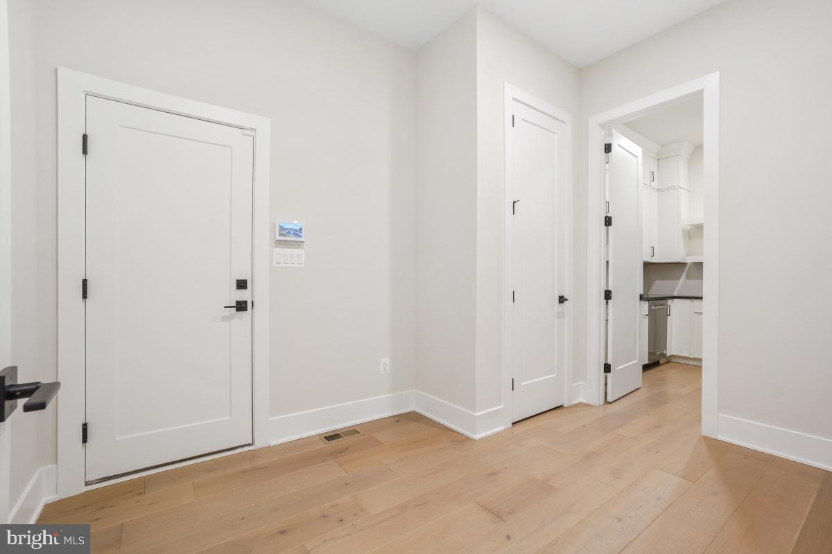 12321 Potomac Hunt Road North Potomac, MD 20878 - Photo 25 of 64