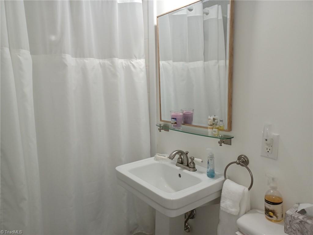 3121 Air Bellows Gap Road Sparta, NC 28675 - Photo 15 of 45 Gallery Image 15
