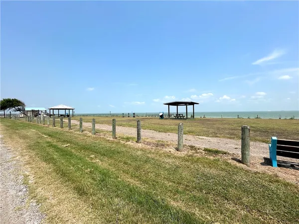 $30,000 | 1011 1st Street, Bayside, TX 78340