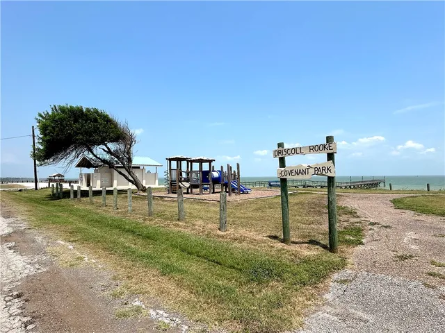 $30,000 | 1011 1st Street, Bayside, TX 78340