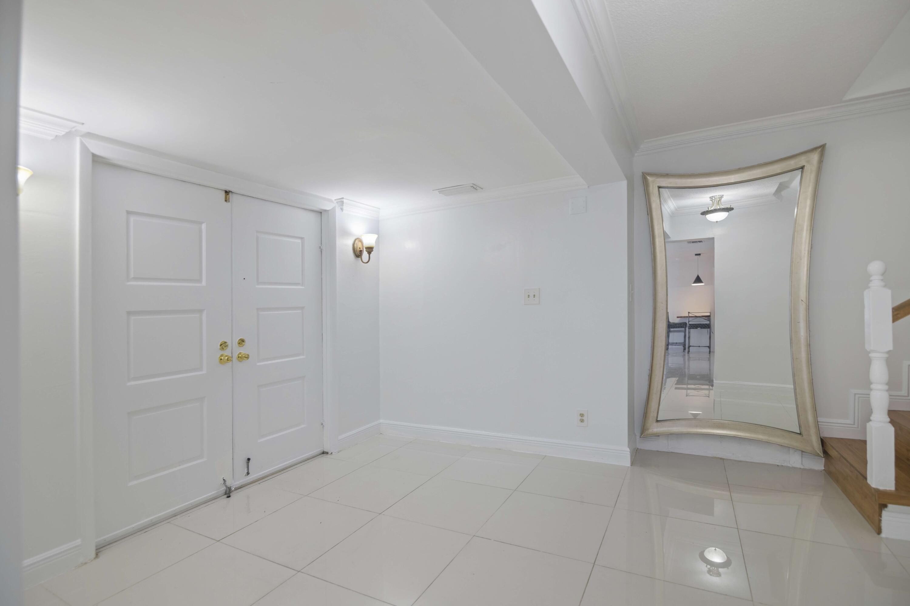 1545 Miami Road Fort Lauderdale, FL 33316 - Photo 12 of 39 a view of an empty room