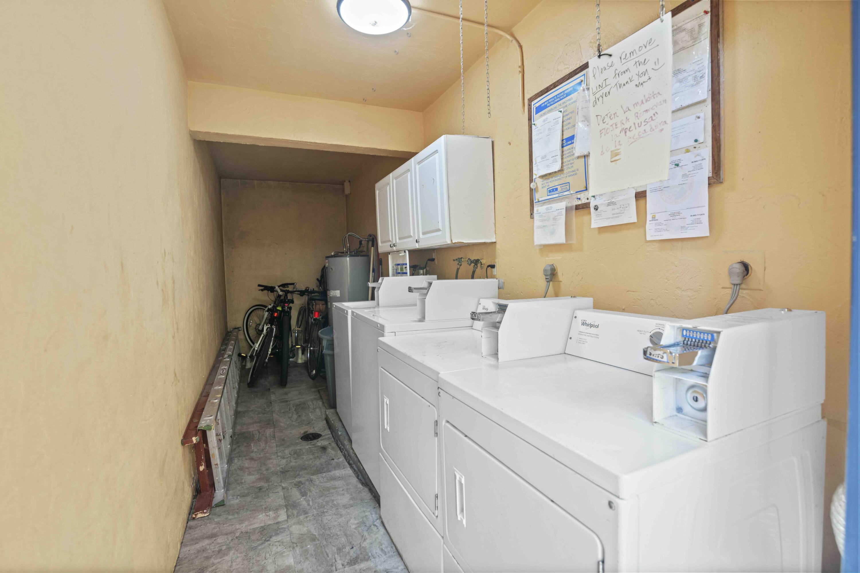 1545 Miami Road Fort Lauderdale, FL 33316 - Photo 38 of 39 a utility room with dryer and washer