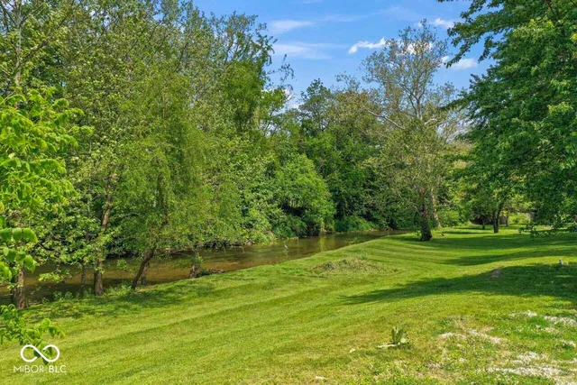 $315,000 | 110 West Water Street, Pendleton, IN 46064