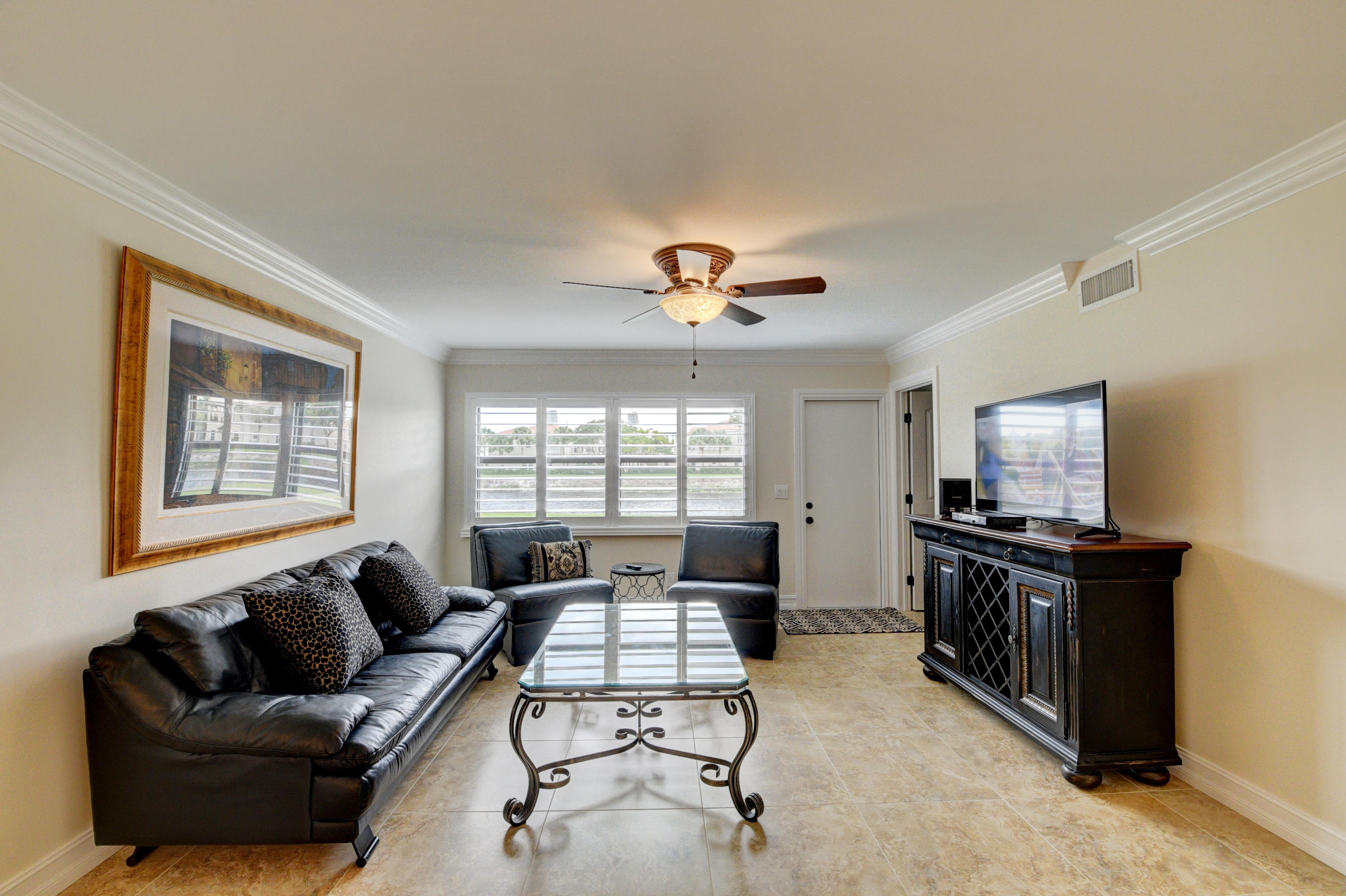 3111 Southwest 20th Terrace, Unit 22D1 Delray Beach, FL 33445 - Photo 8 of 23 Living Room
