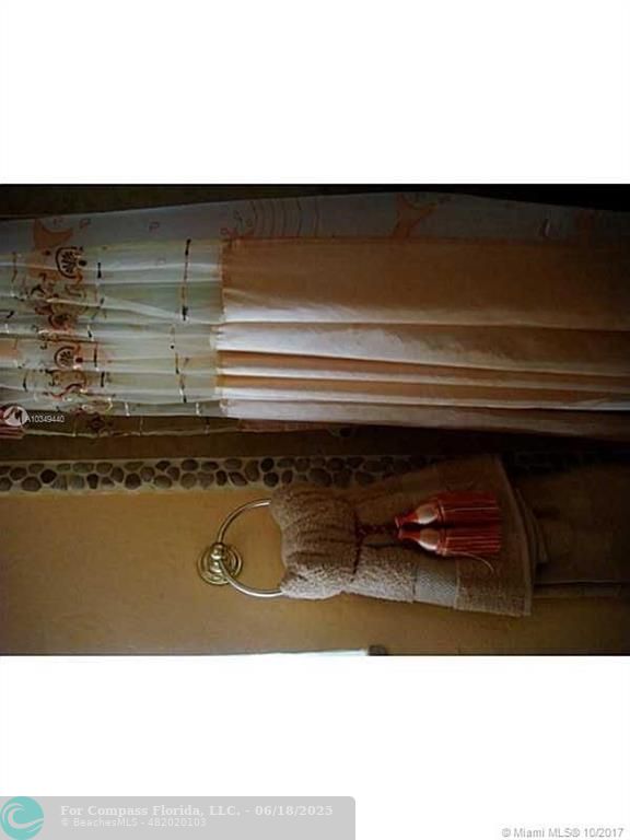 9324 Abbott Avenue Surfside, FL 33154 - Photo 7 of 33