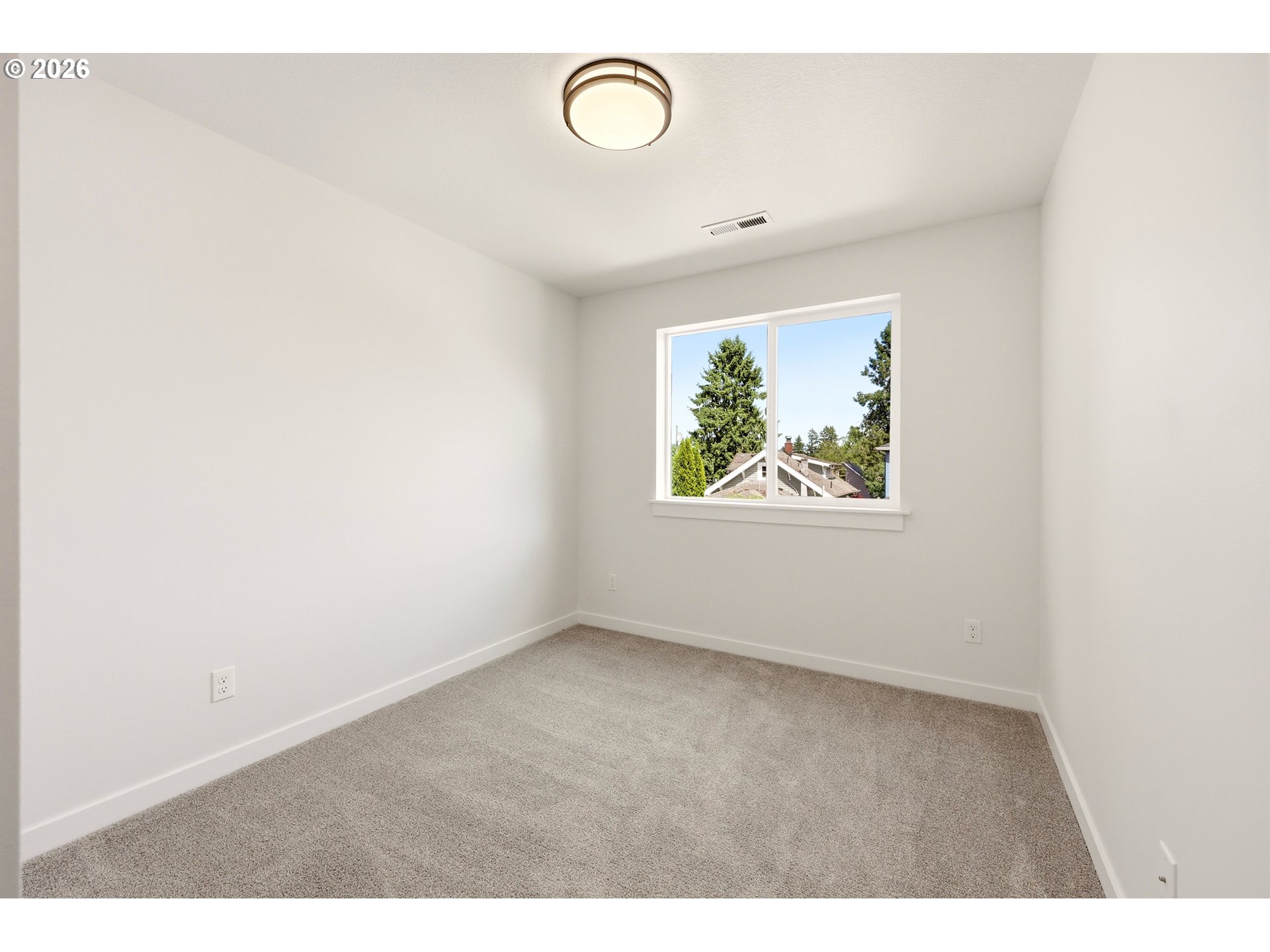 6336 Southeast 84th Place Portland, OR 97266 - Photo 24 of 35