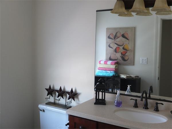 100 Pleasant Street, Unit 3A Marblehead, MA 01945 - Photo 13 of 17