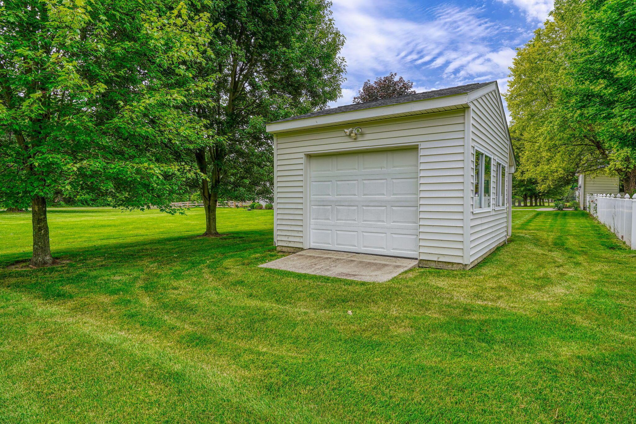 4192 Clark-Shaw Road Powell, OH 43065 - Photo 15 of 74 4192 Clark Shaw Rd (20)