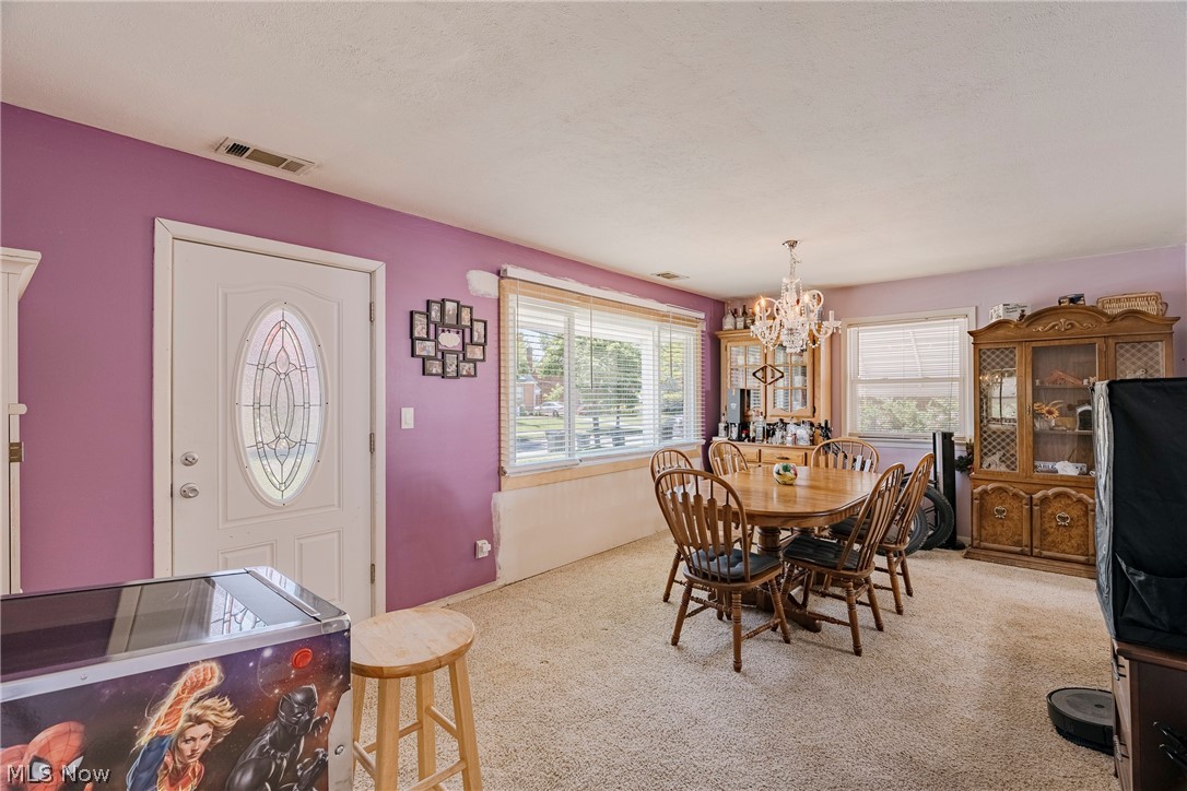 5363 Summit Road Cleveland, OH 44124 - Photo 4 of 25