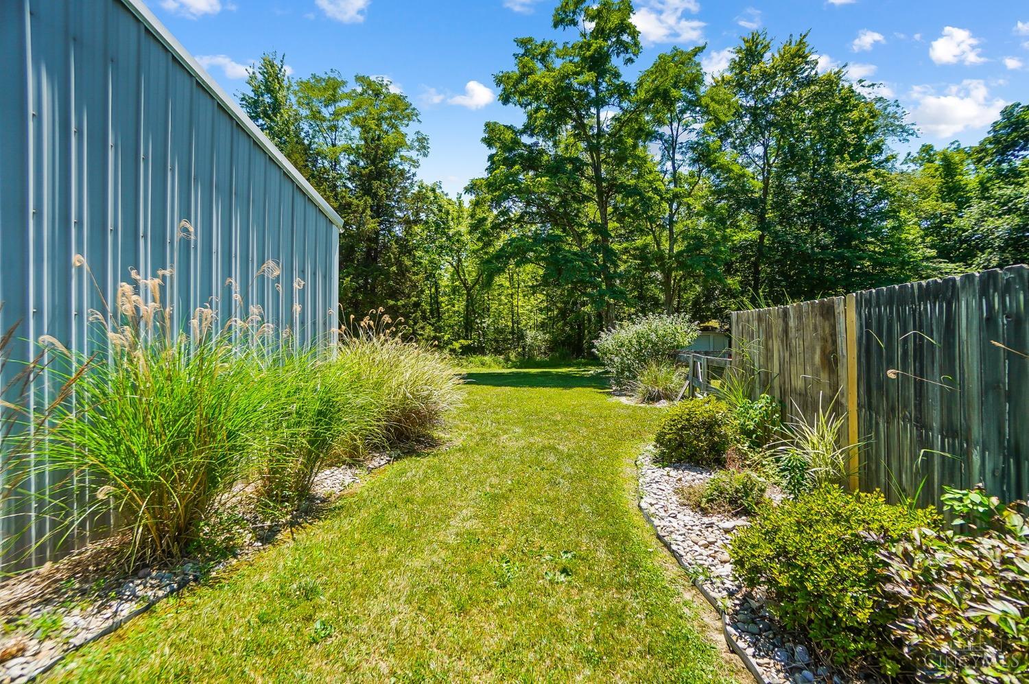 6667 Middleboro Road Blanchester, OH 45107 - Photo 4 of 28 Gallery Image 4