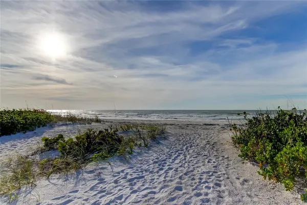 $6,000 | 1290 Gulf Boulevard, Unit 1102, Clearwater Beach, FL 33767