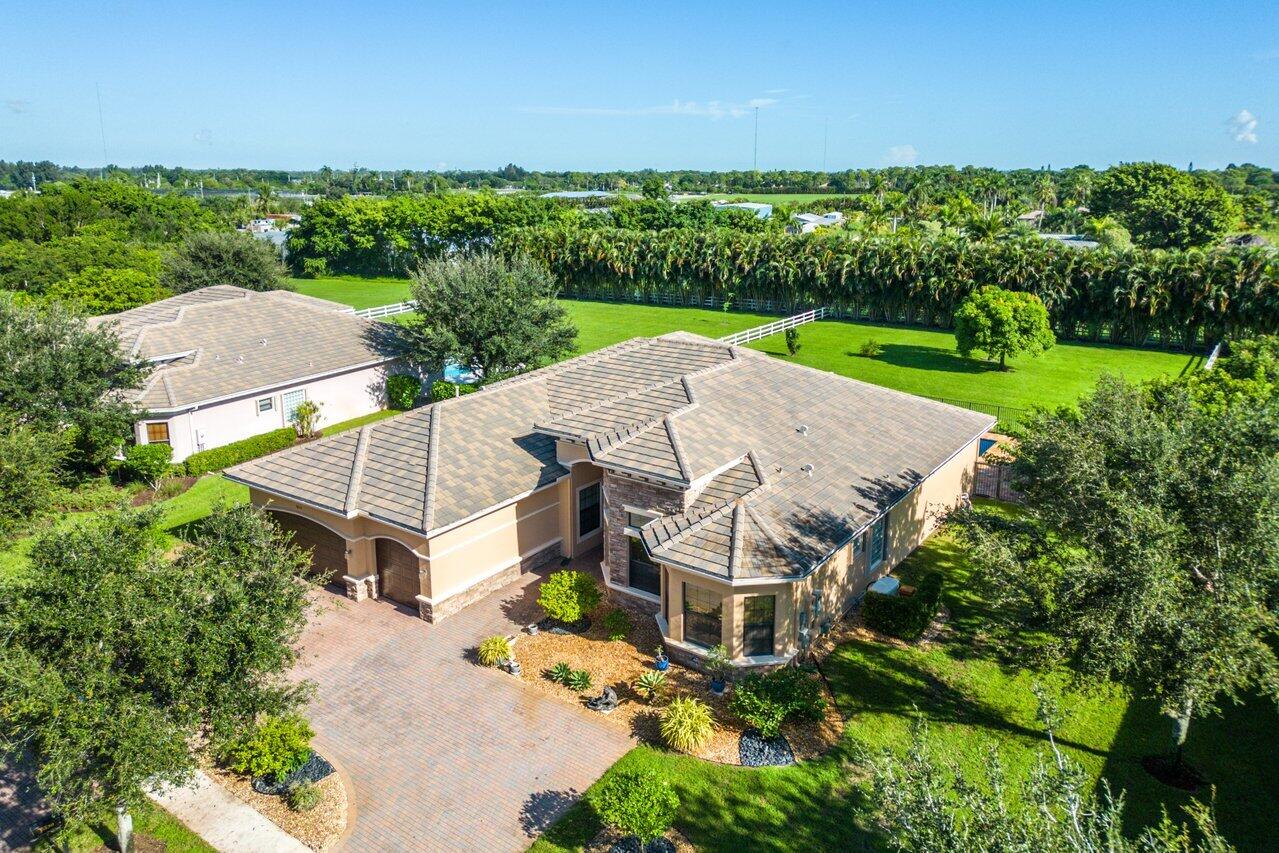 9830 Equus Circle Boynton Beach, FL 33472 - Photo 35 of 90 Primary photo