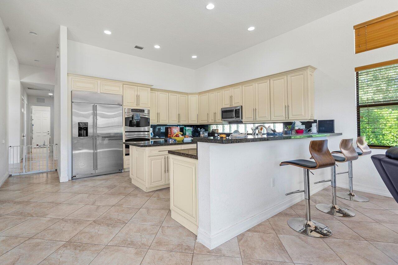 9830 Equus Circle Boynton Beach, FL 33472 - Photo 85 of 90 Kitchen