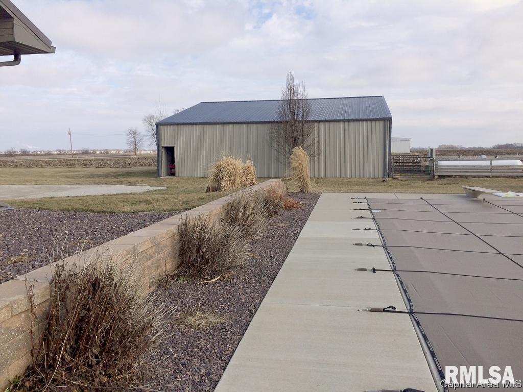 5050 East Loami Road Chatham, IL 62629 - Photo 5 of 36
