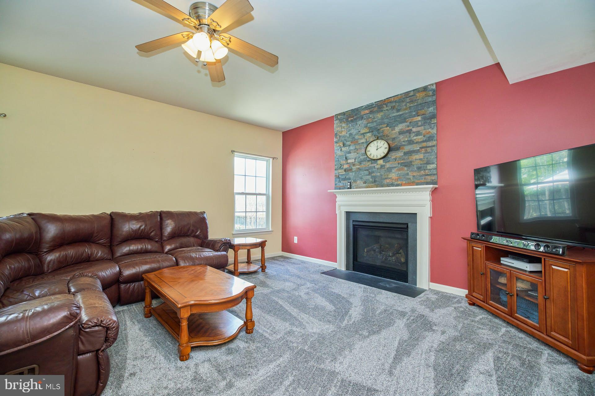 13656 Dodsworth Drive Bristow, VA 20136 - Photo 7 of 36