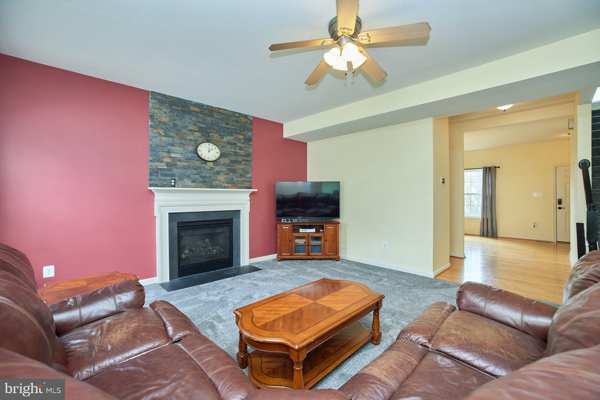 13656 Dodsworth Drive Bristow, VA 20136 - Photo 8 of 36