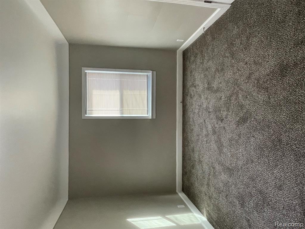 16210 Ferguson Street Detroit, MI 48235 - Photo 13 of 31