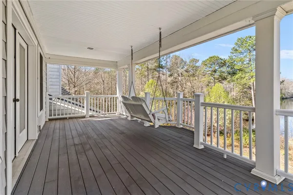 $889,000 | 101 North Lake Drive, Hartfield, VA 23071